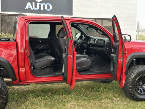 Used 2022 Toyota Tacoma SR5 image 23