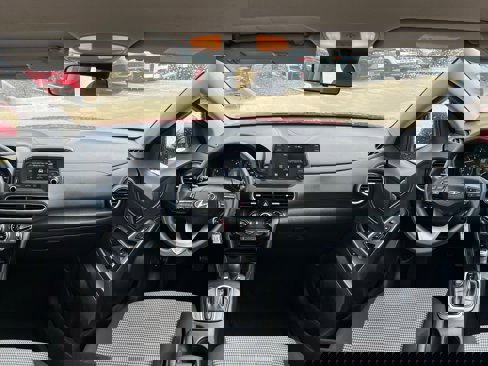 Used 2021 Hyundai Kona SE w/ Cargo Package image 18
