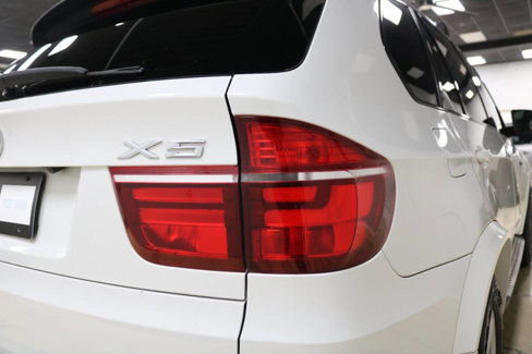 Used 2011 BMW X5 xDrive50i image 11