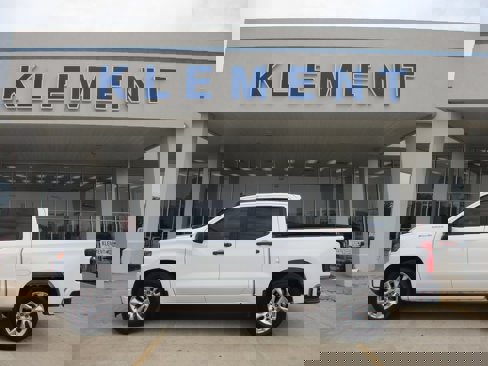 Used 2021 Chevrolet Silverado 1500 Custom image 1