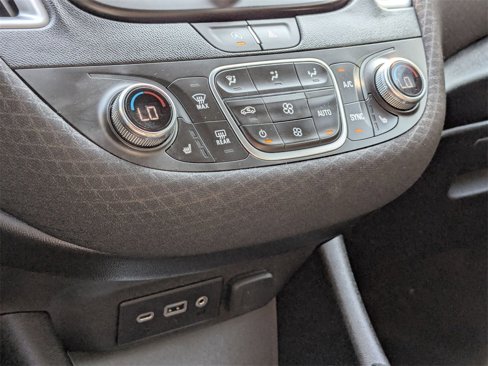 Used 2024 Chevrolet Malibu LT image 22