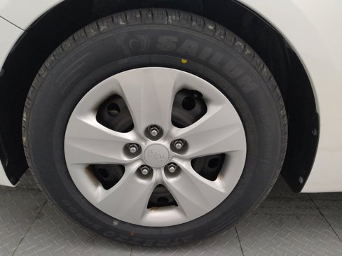 Used 2018 Kia Forte LX image 31