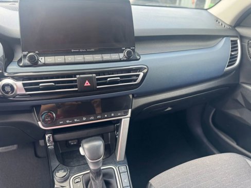 Used 2022 Kia Seltos S image 10