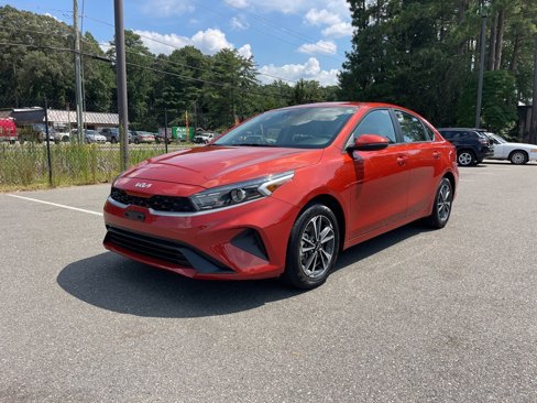 Used 2024 Kia Forte LXS w/ LXS Technology Package image 2