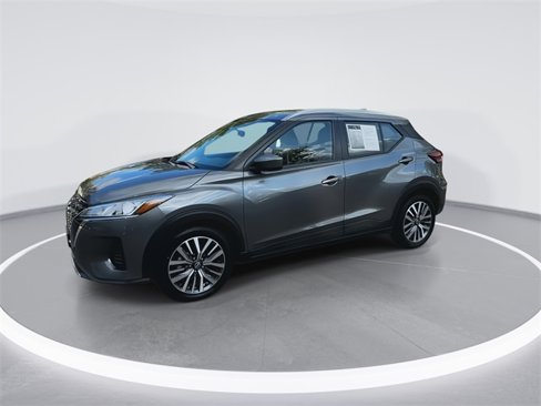Used 2024 Nissan Kicks SV image 4