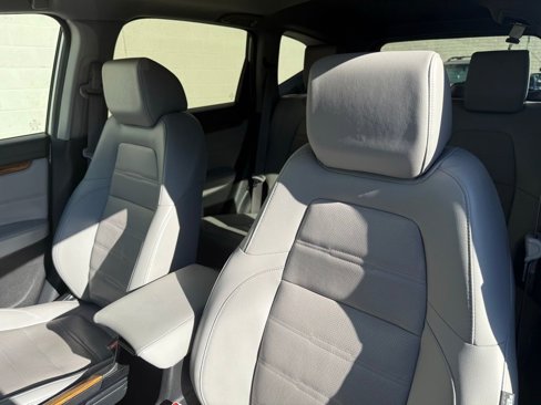 Used 2020 Honda CR-V Touring image 22