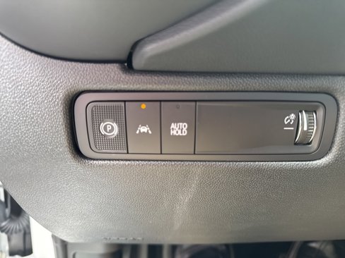 New 2025 Chevrolet Equinox EV LT w/ Comfort Package image 17