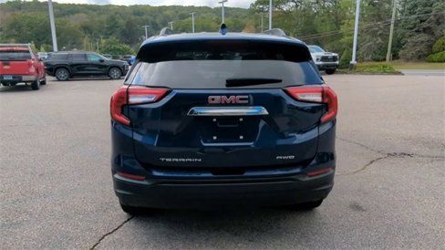 Certified 2022 GMC Terrain SLE w/ Driver Convenience Package image 7