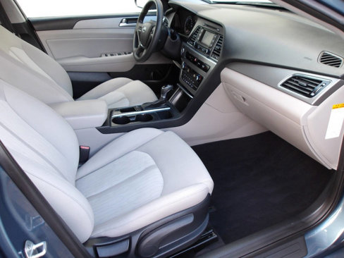 Used 2016 Hyundai Sonata SE image 25