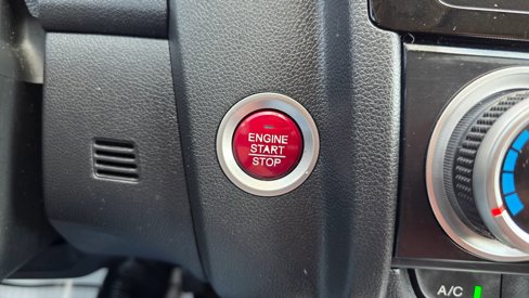 Used 2017 Honda Fit EX image 22