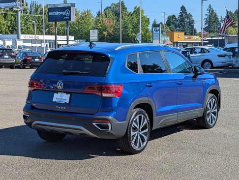 Certified 2022 Volkswagen Taos SE image 5