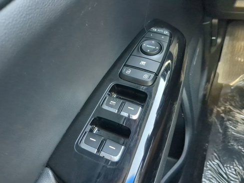 Used 2018 Kia Sportage SX image 25
