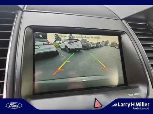 Used 2015 Ford Taurus SHO image 28
