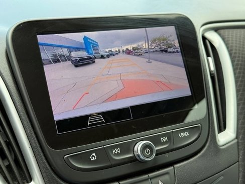 Used 2024 Chevrolet Malibu LT image 27