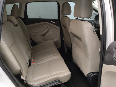 Used 2017 Ford Escape SE w/ Equipment Group 201A image 19