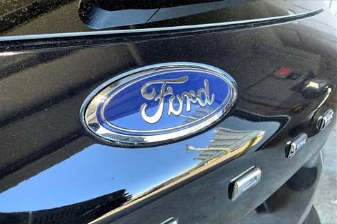 Used 2022 Ford Escape SE w/ Cold Weather Package image 8