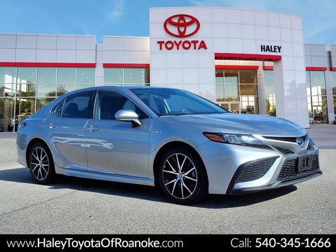 Certified 2021 Toyota Camry SE image 1