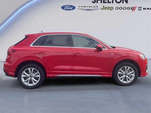 Used 2024 Audi Q3 2.0T Premium image 4