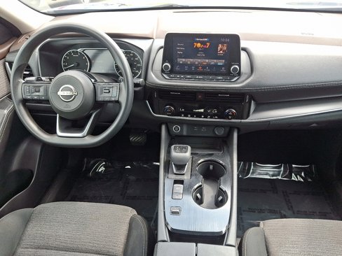Certified 2023 Nissan Rogue SV image 15