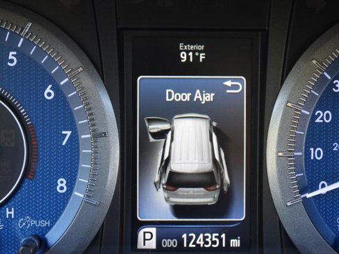 Used 2015 Toyota Sienna XLE image 64