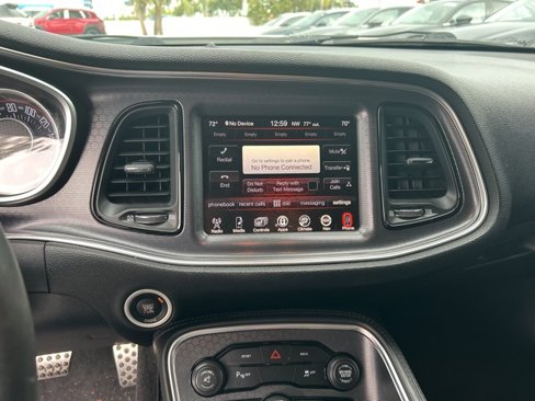 Used 2015 Dodge Challenger SXT Plus w/ Driver Convenience Group image 17
