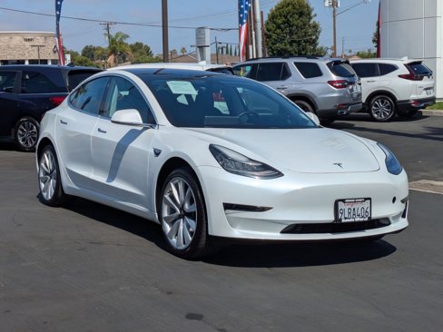Used 2019 Tesla Model 3 Standard Range Plus image 3