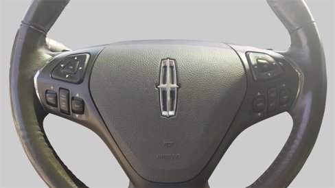 Used 2013 Lincoln MKS AWD image 21