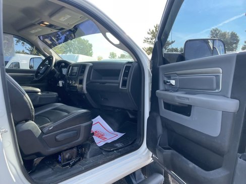 Used 2017 RAM 3500 Tradesman w/ Power & Remote Entry Group image 31