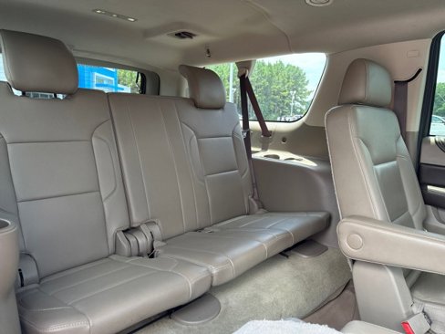 Used 2017 Chevrolet Suburban Premier image 16