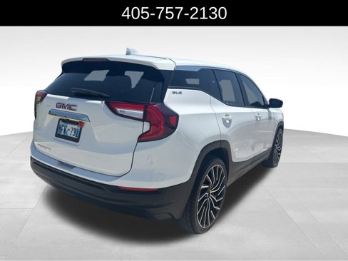 Used 2022 GMC Terrain SLE image 7