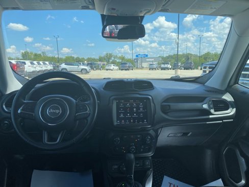 Used 2022 Jeep Renegade Latitude w/ Convenience Group image 17