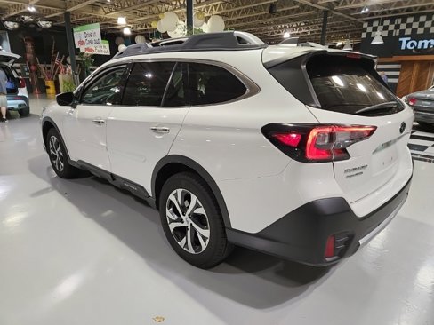 Used 2021 Subaru Outback Touring XT image 8