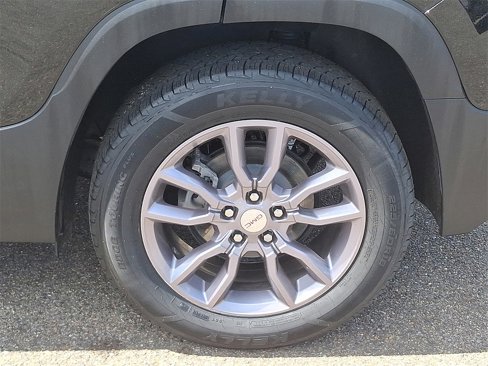 Used 2023 GMC Terrain SLT image 8