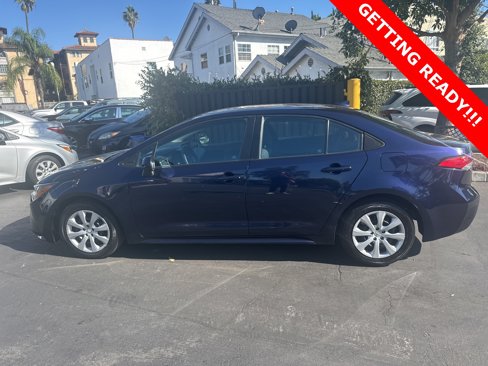 Used 2022 Toyota Corolla LE image 2