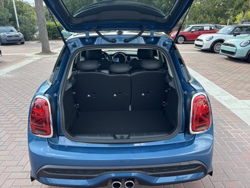Certified 2022 MINI Cooper S image 32