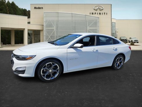 Used 2023 Chevrolet Malibu LT image 1