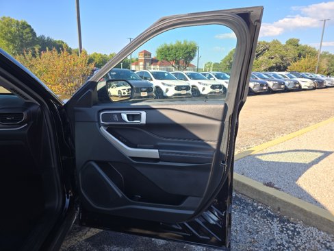 Used 2024 Ford Explorer XLT w/ Equipment Group 202A image 16