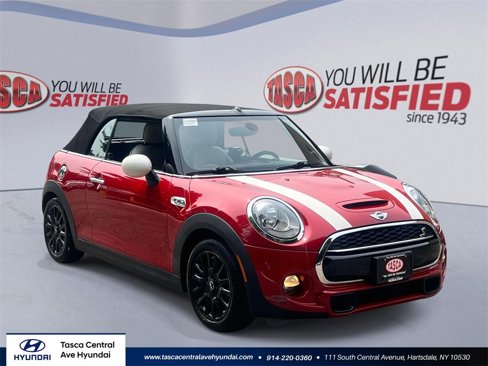 Used 2017 MINI Cooper S image 1