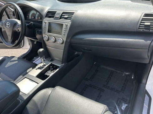 Used 2011 Toyota Camry SE image 21
