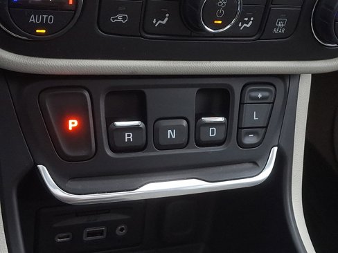 Used 2019 GMC Terrain Denali w/ Advanced Safety Package image 15