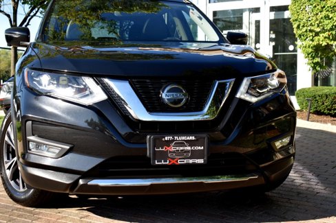 Used 2018 Nissan Rogue SL w/ Premium Package image 5