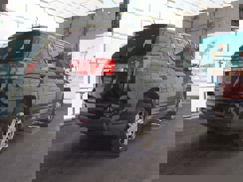 Used 2014 GMC Terrain SLE image 3