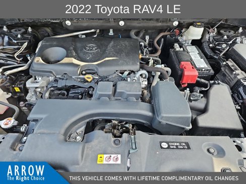 Used 2022 Toyota RAV4 LE image 15