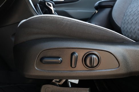 Used 2023 Chevrolet Equinox LT w/ LPO, Floor Liner Package image 26