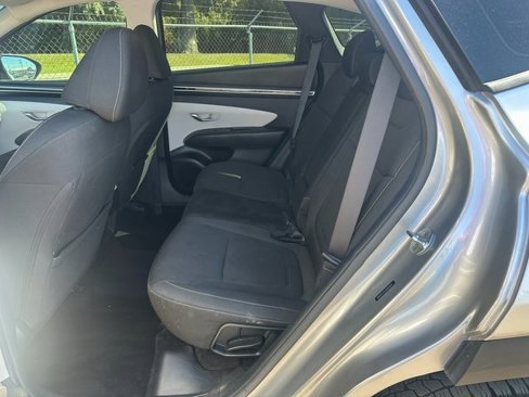 Used 2022 Hyundai Tucson SE image 16