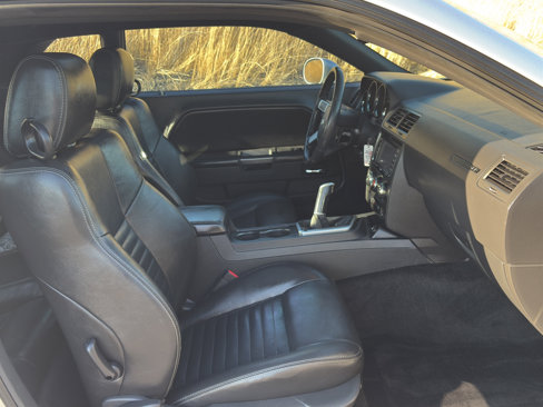Used 2010 Dodge Challenger R/T image 30