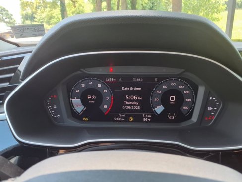 New 2025 Audi Q3 2.0T Premium image 17