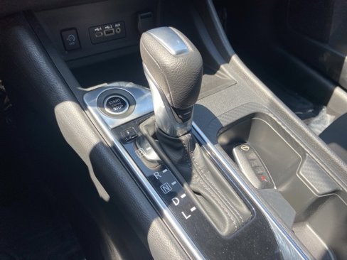 Used 2025 Nissan Sentra SV image 15
