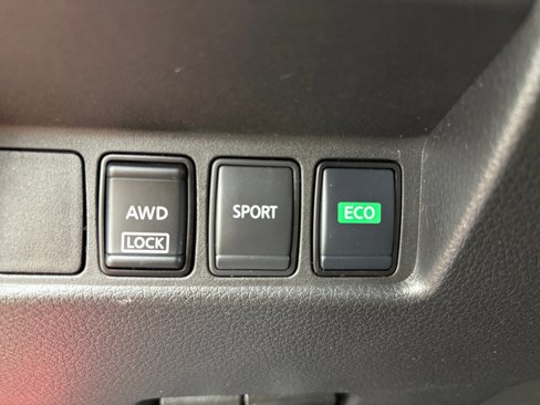 Certified 2020 Nissan Rogue Sport S image 23