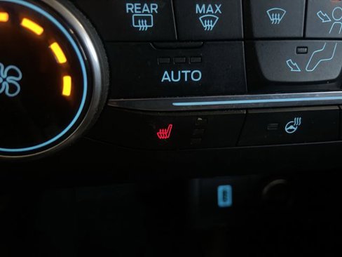 Used 2020 Ford Escape SEL image 7